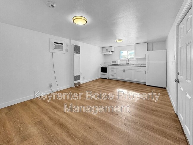 Photo - 1912 S Owyhee St