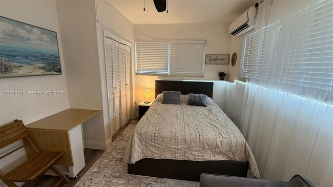 115 SE 2nd St Unit 2