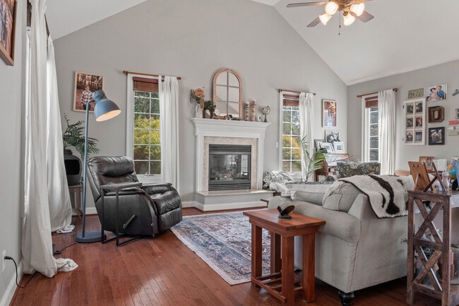 Photo - 98 Merganser Dr