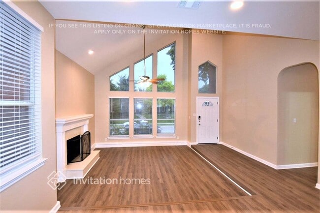 Photo - 2043 Hearthstone Dr