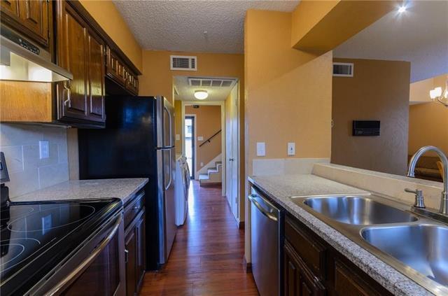 Photo - 1704 Park Cir