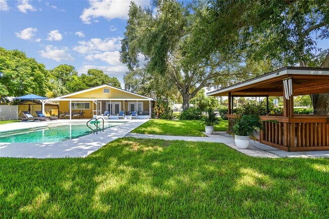 Photo - 8590 119th St N