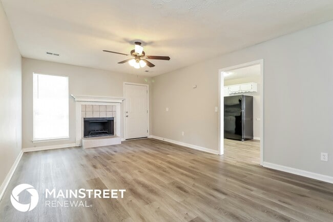 Photo - 65 White Oak Dr