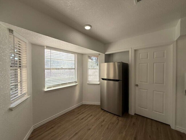 Photo - 4510 Briargrove St