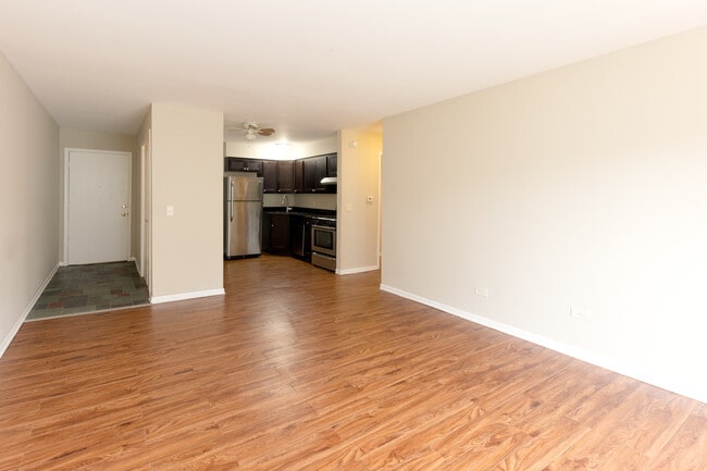 Photo - Embassy Apartments