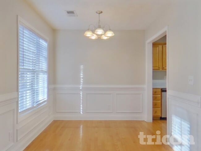 Photo - 136 Brookside Way