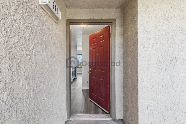 Photo - 675 Newbury Ln Unit 241