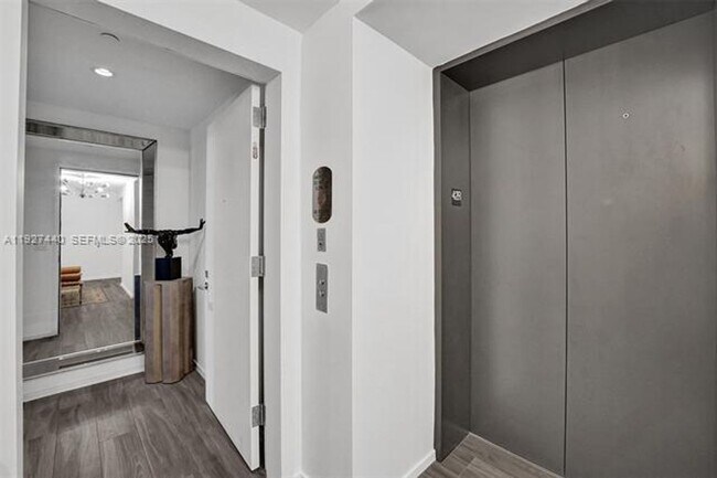 Photo - 801 S Miami Ave Unit 801 S Miami Ave  4209