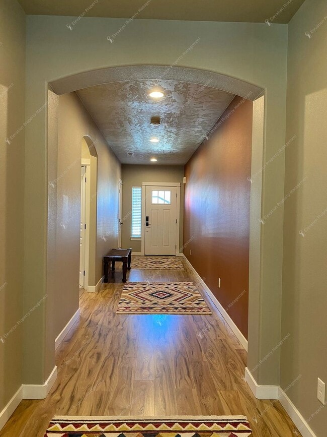 Photo - **UNFURNISHED**Beautiful Single-Level 3BR ...