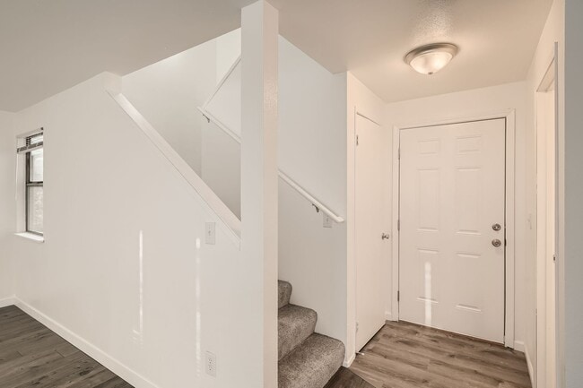 Photo - 2025 C St SE Unit B