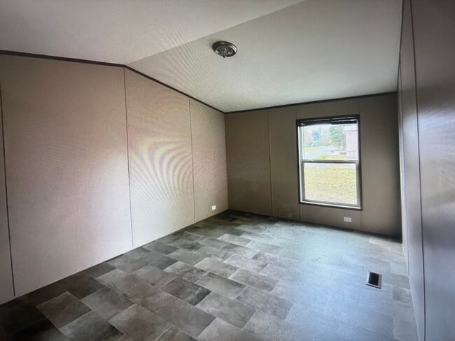 Photo - 3000 John Harden Dr