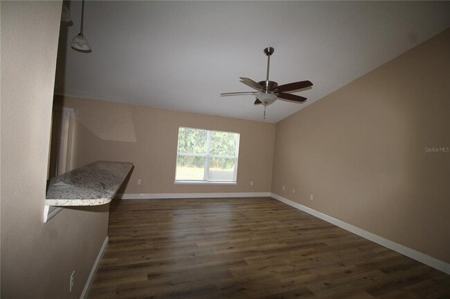 Photo - 5492 Douglas Rd