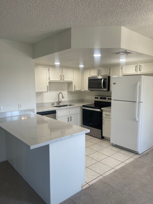Beautiful upstairs 2-bedroom, 2-bathroom a... - Beautiful upstairs 2-bedroom, 2-bathroom a... Unidad 202 Rental