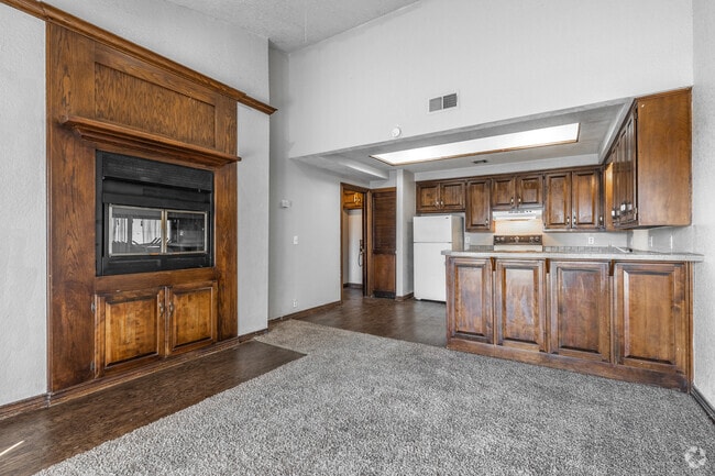 Eagle Crest Apartments