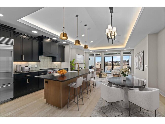 Building Photo - 1 Hill Farm Rd Unit 303