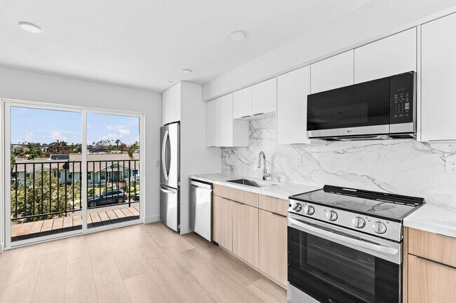 1259 Lincoln Ave Unit #201