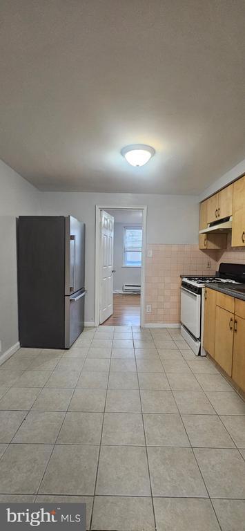 Photo - 354 Devereaux Ave