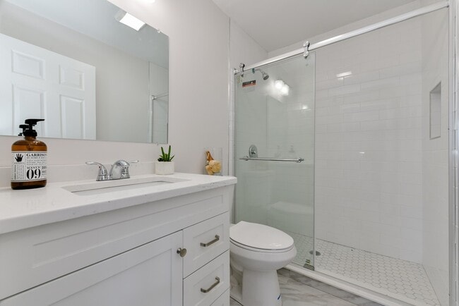 Photo - 224 Newbury Ave Unit 1