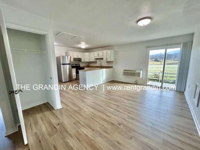 Photo - 292 Alleghany Spring Rd