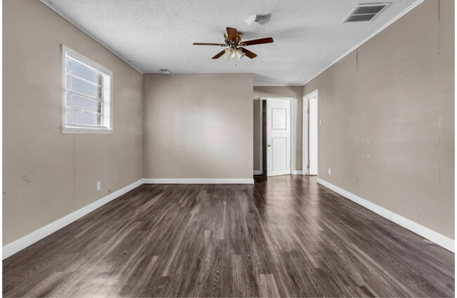 Photo - 769 Hilton St