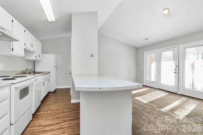 Photo - 6146 Meadow Rose Ln