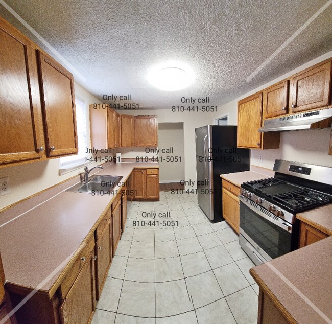 Photo - 21218 Clinton Twp