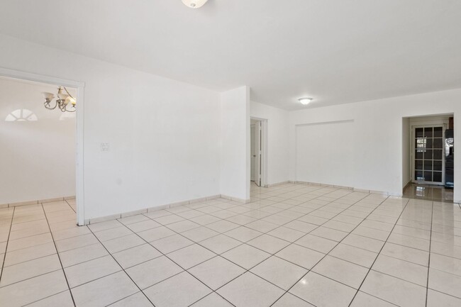 Photo - Comfortable 3-Bedroom Multifamily Home in Prime Miami Location