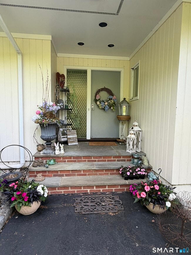 Photo - 10 Heron Rd