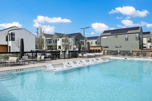 Photo - 2211 E M. Franklin Ave Unit 22