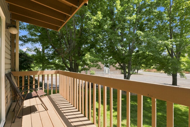 Photo - 1612 Cottonwood Dr