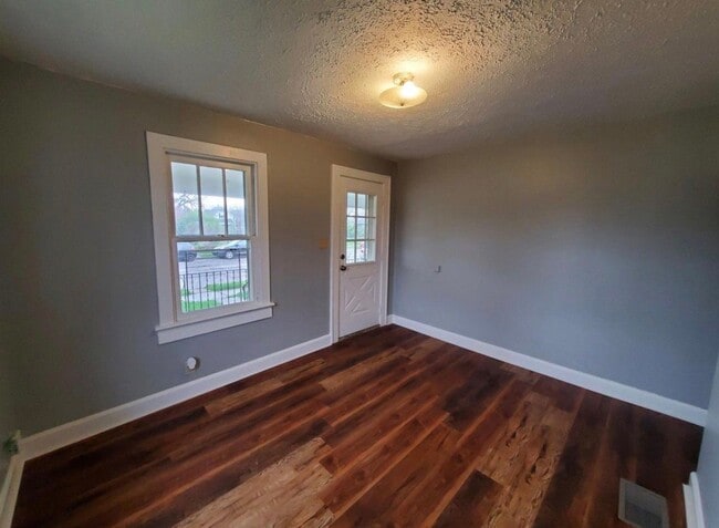 Photo - 2501 English Ave Unit 2501