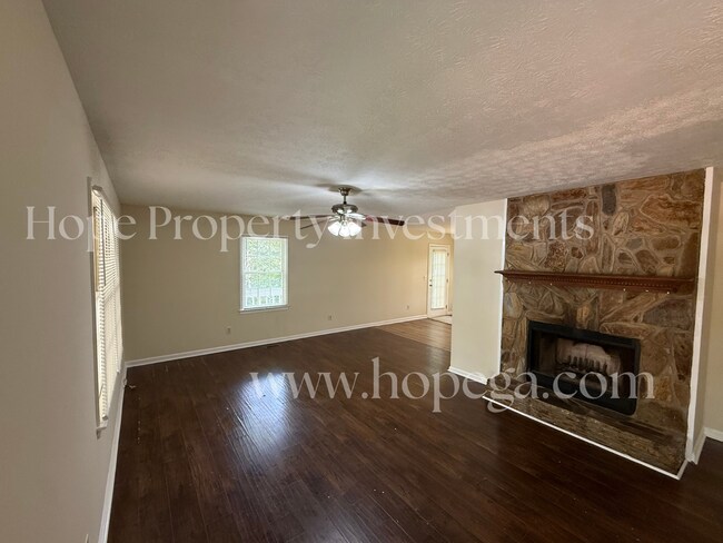 15 Mallard Ln