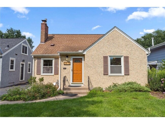 Building Photo - 2912 Florida Ave S Rental