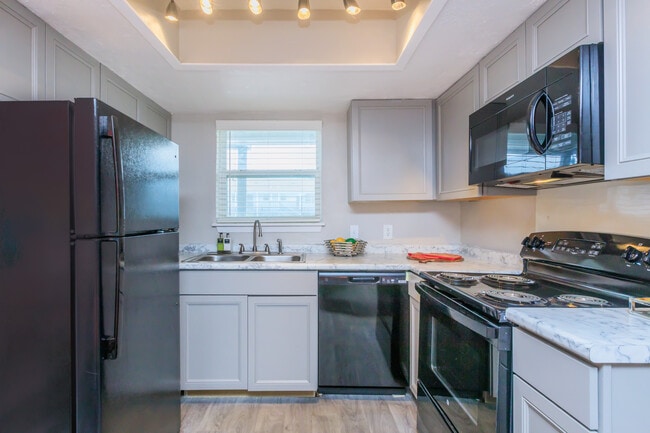 Photo - The Park at Queens Court