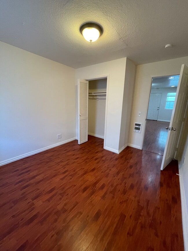 Photo - 1669 12th St Unidad A