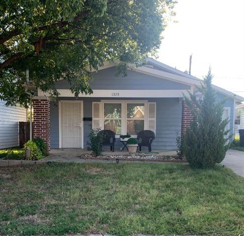 Photo - 1325 Stewart St