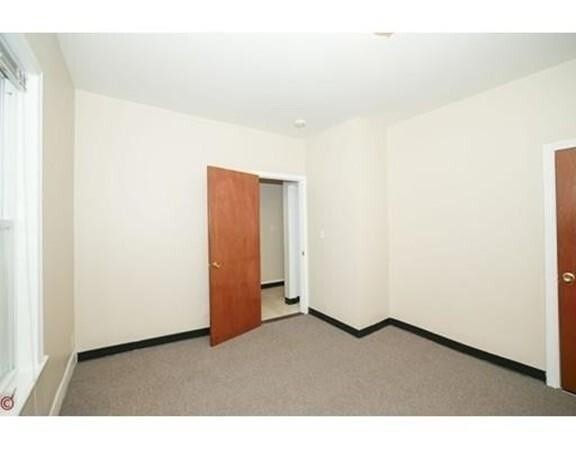 Photo - 27 Magee St Unit 1