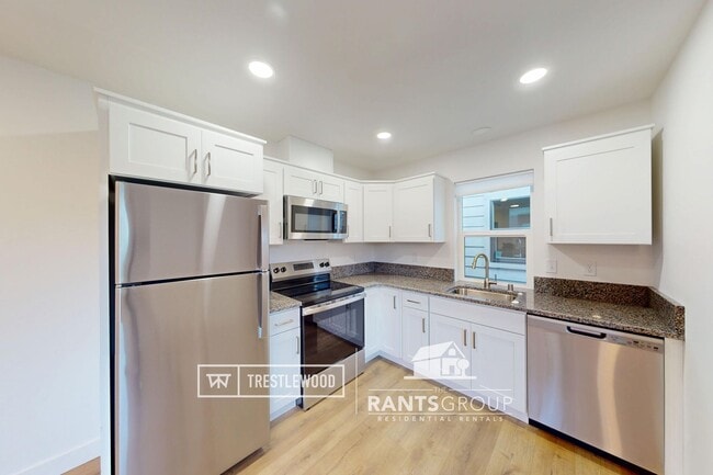 Photo - Easy I5 Access! 1 Bed ADU in Trestlewood!