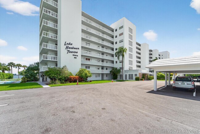 501 Lake Shore Dr Unidad 206