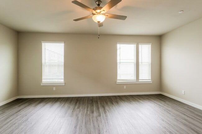 Photo - 446 S Centro Cir