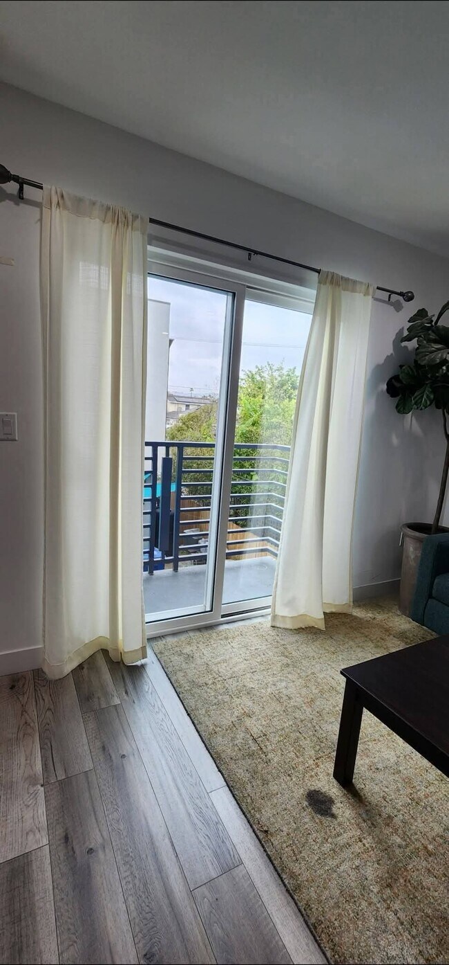 Photo - 1228 Alexandria Ave