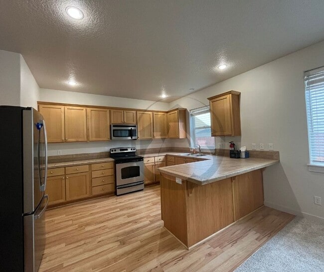 Photo - Keizer House-