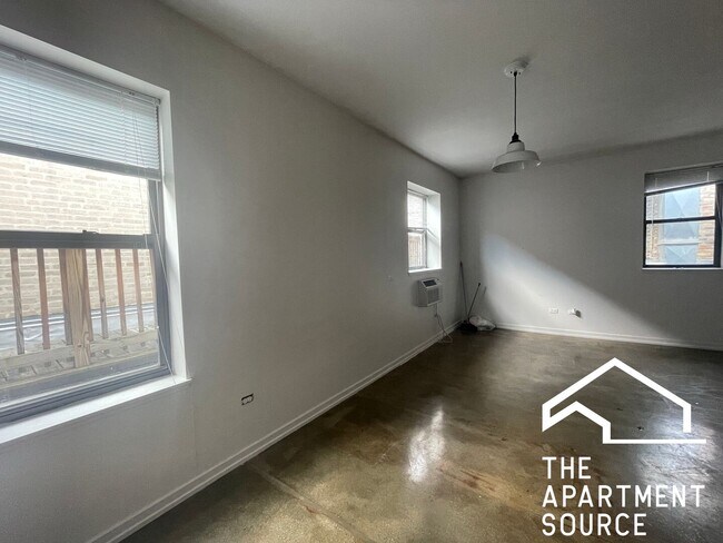 Photo - 1136 W Wilson Ave Unit 217