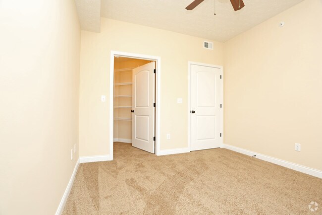 2BR, 2BA - 1,141 SF - Bedroom