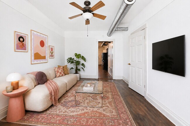 Photo - 1532 N Greenview Ave