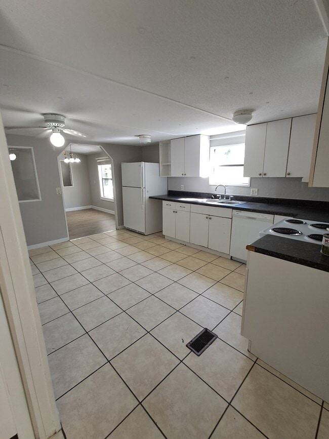 Kitchen with small breakfast nook - 235 Gail Dr