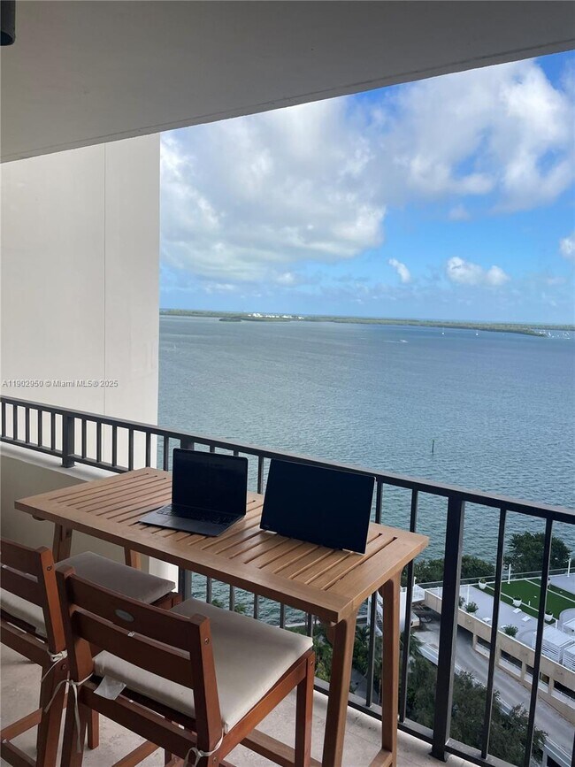 Photo - 520 Brickell Key Dr Unit A1911