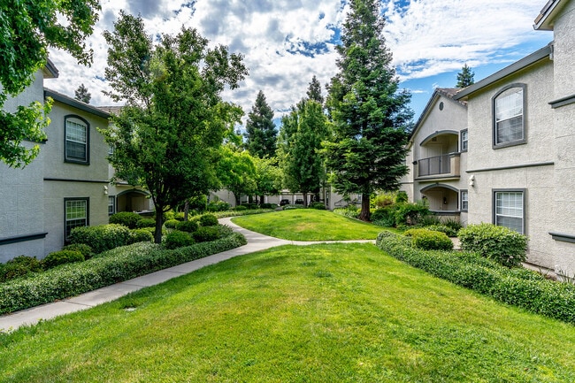 The Commons Apartments