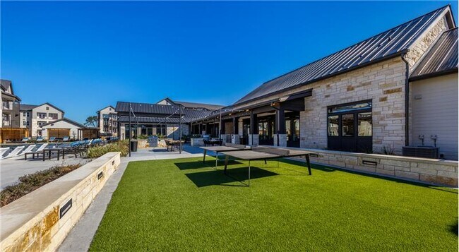 Photo - 6001 Ed Bluestein Blvd Unidad B8-2