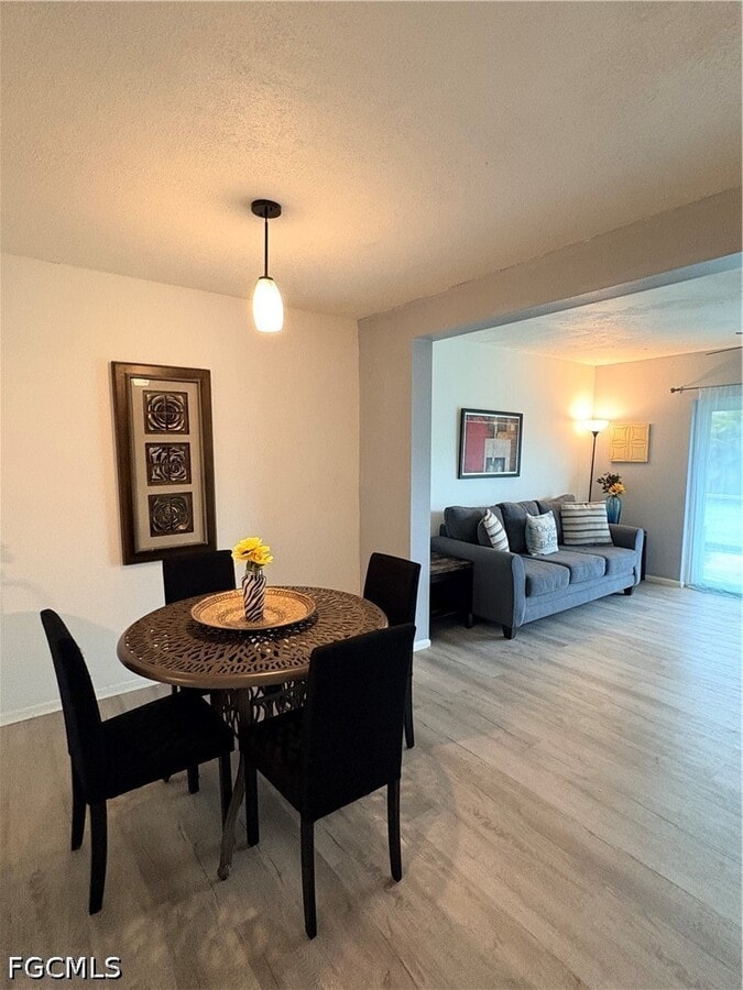 Photo - 4520 SW 8th Pl